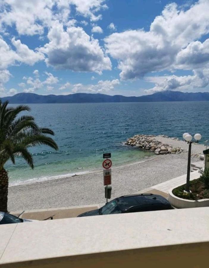 Apartments Mare Gradac  Eksteriør billede