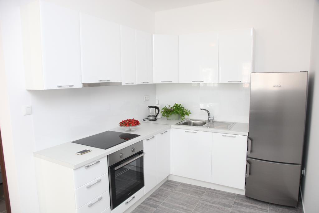 Apartments Mare Gradac  Eksteriør billede