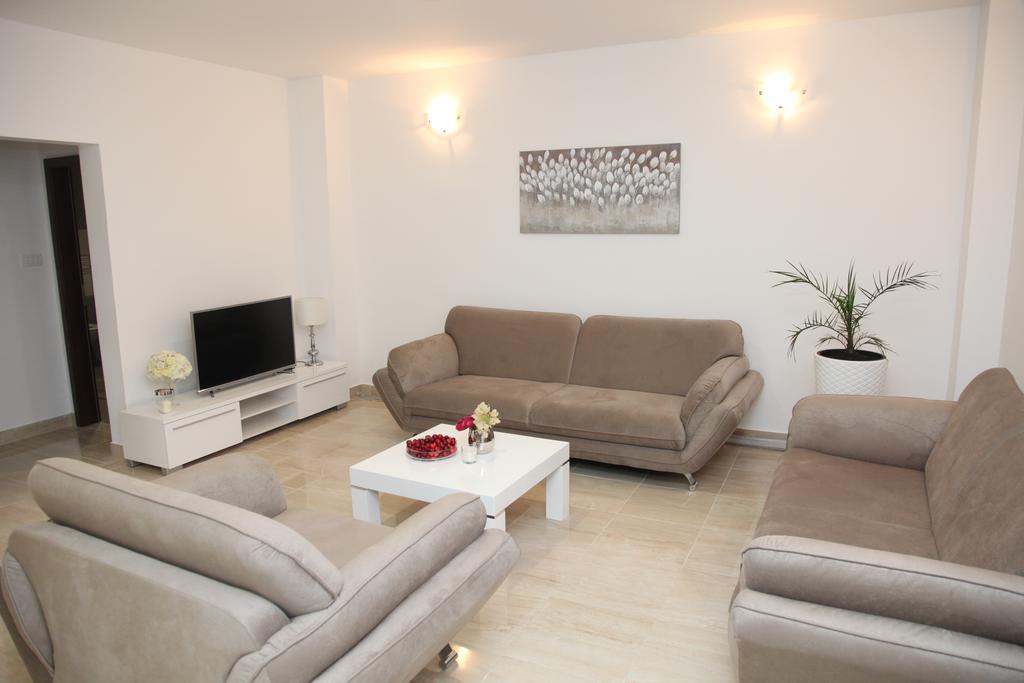 Apartments Mare Gradac  Eksteriør billede
